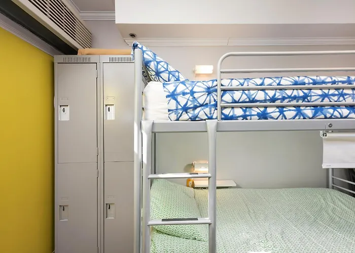 Samesun Montreal Hotel & Hostel